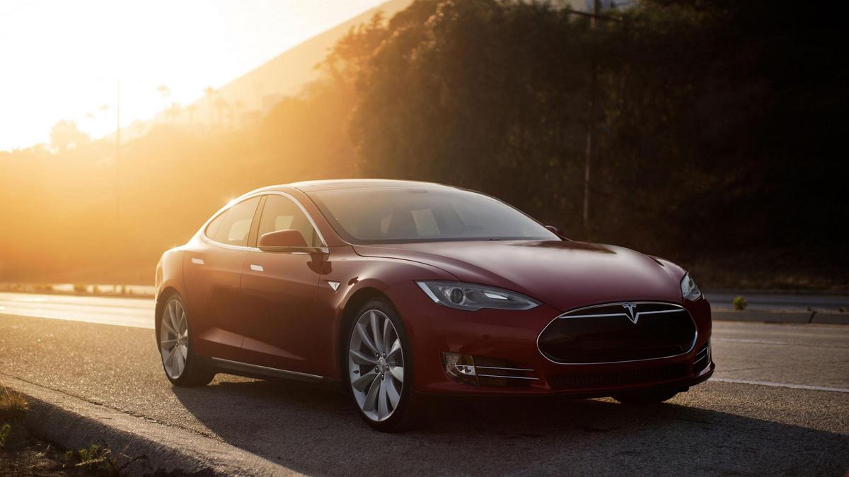 Tesla could bring charging stations Downtown with help of Franklin