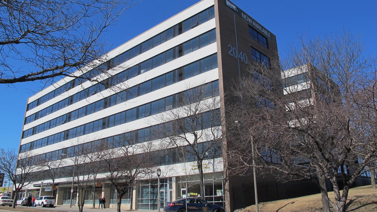 Apartment near Marquette sells for nearly 42.3 million Milwaukee Business Journal