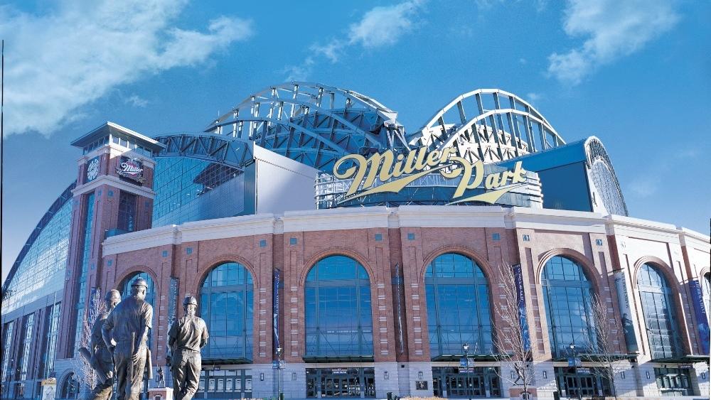 Milwaukee Brewers Miller Park April 6, 2001 First Game Event T-Shirt