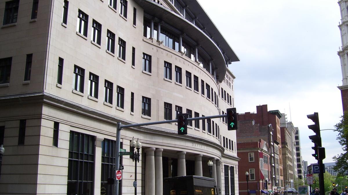 Suffolk University To Offer Chance To Earn Law Degree In Two Years 