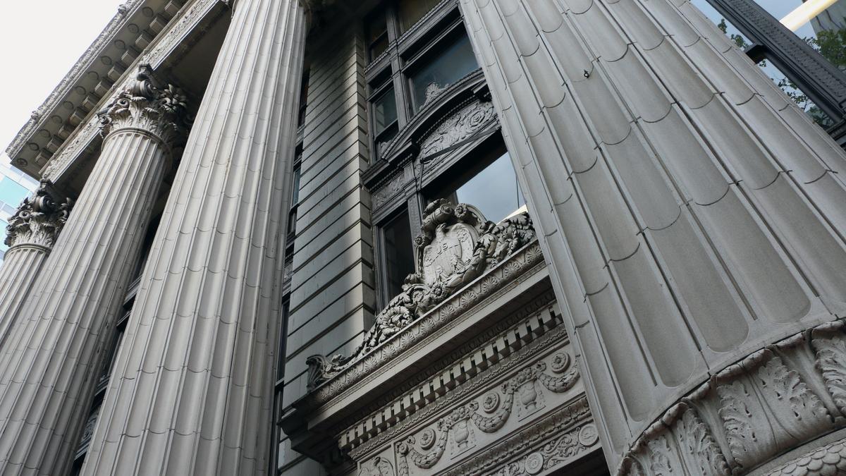 U.S. Bank hiring 100 at newlyrenovated Gresham office Portland