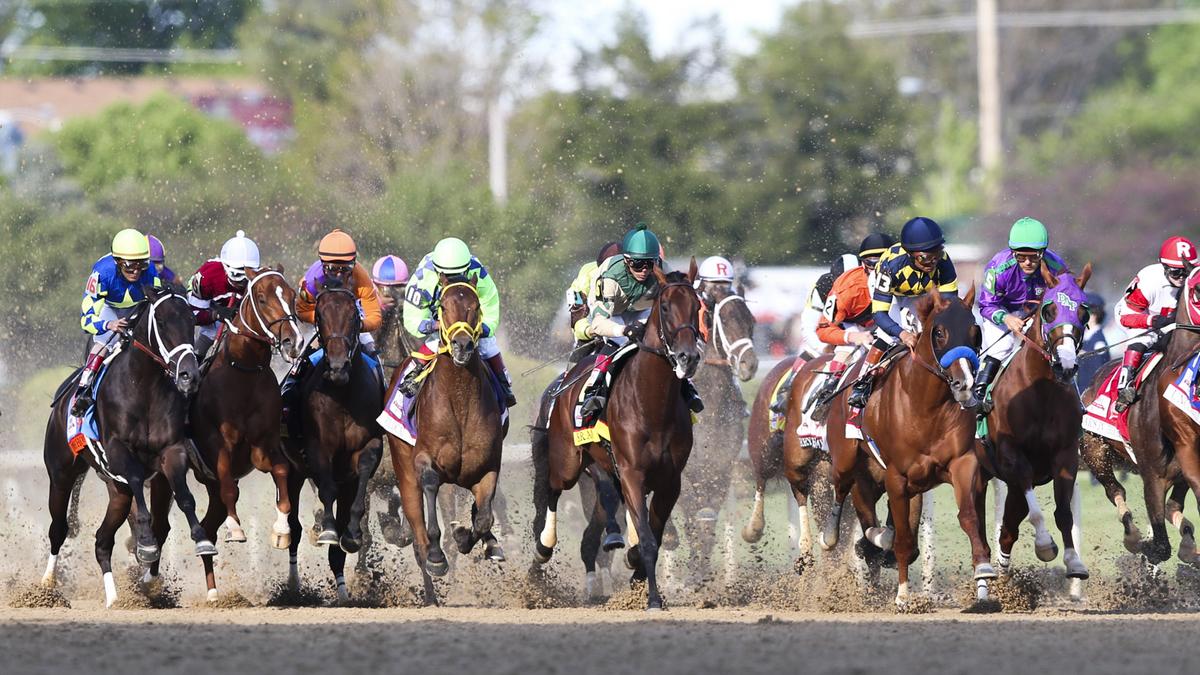 Winchester, Ky., women make colorful silks for Derby, Oaks jockeys ...