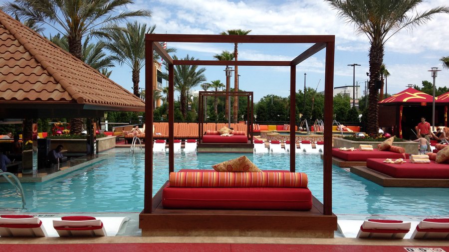 golden-nugget-biloxi-pool-2*