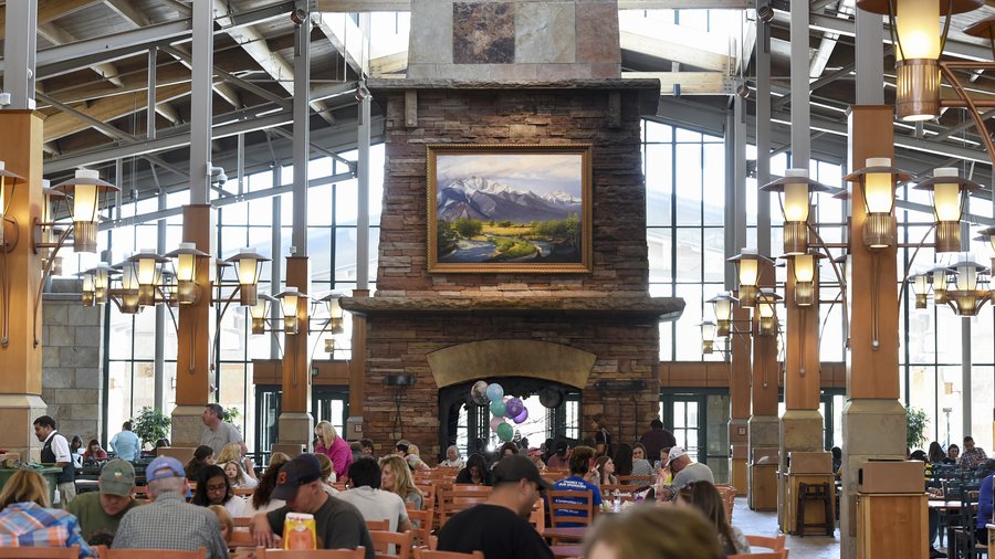 brookfield-properties-avoids-default-on-park-meadows-mall-outside