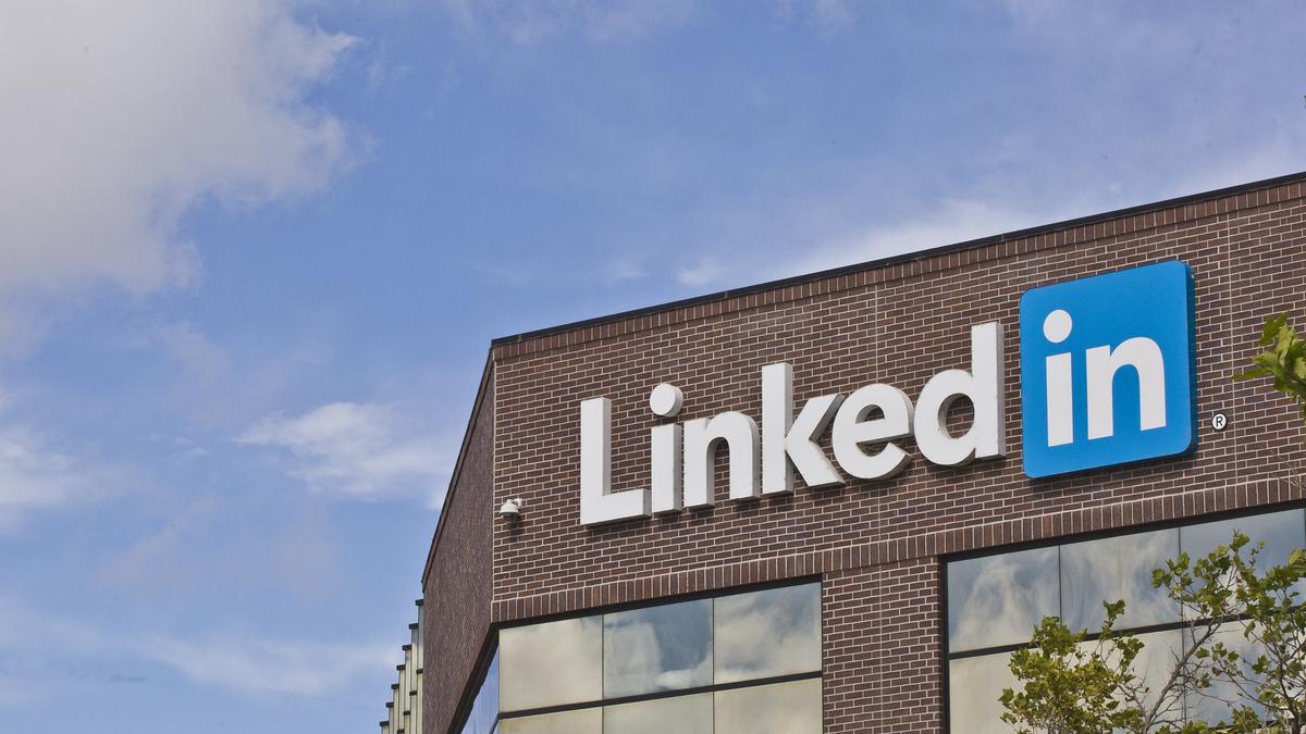 LinkedIn, Juniper, Carbon detail layoffs of hundreds of Silicon Valley