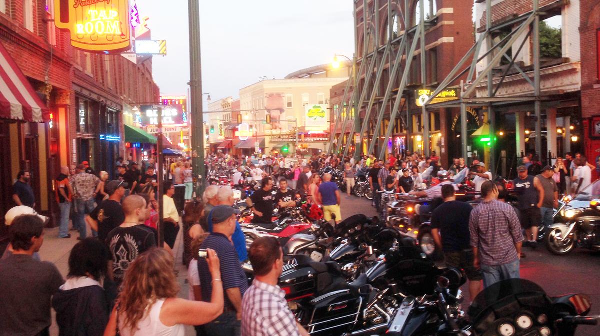 Beale Street to charge a cover, close earlier - Memphis Business Journal