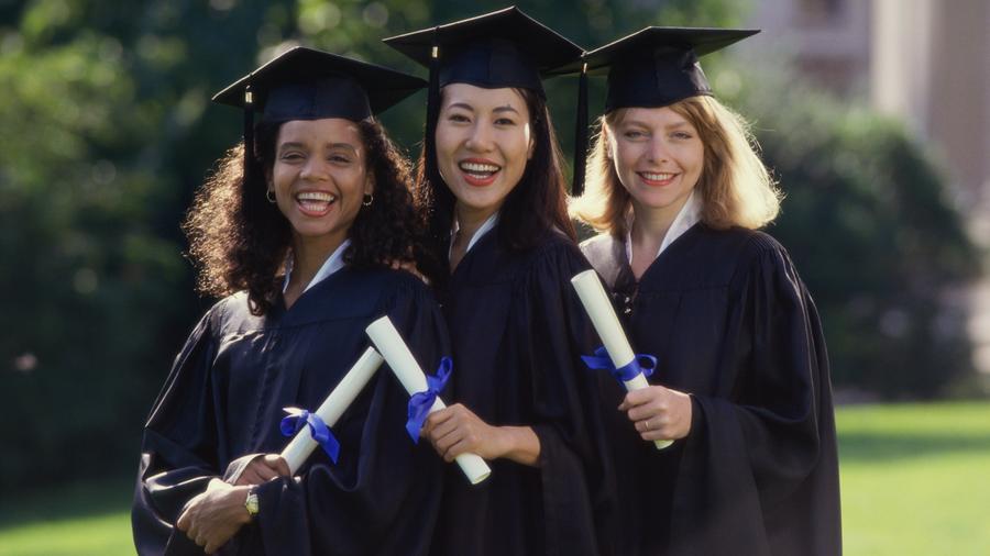 5 post-graduation tips for aspiring women leaders