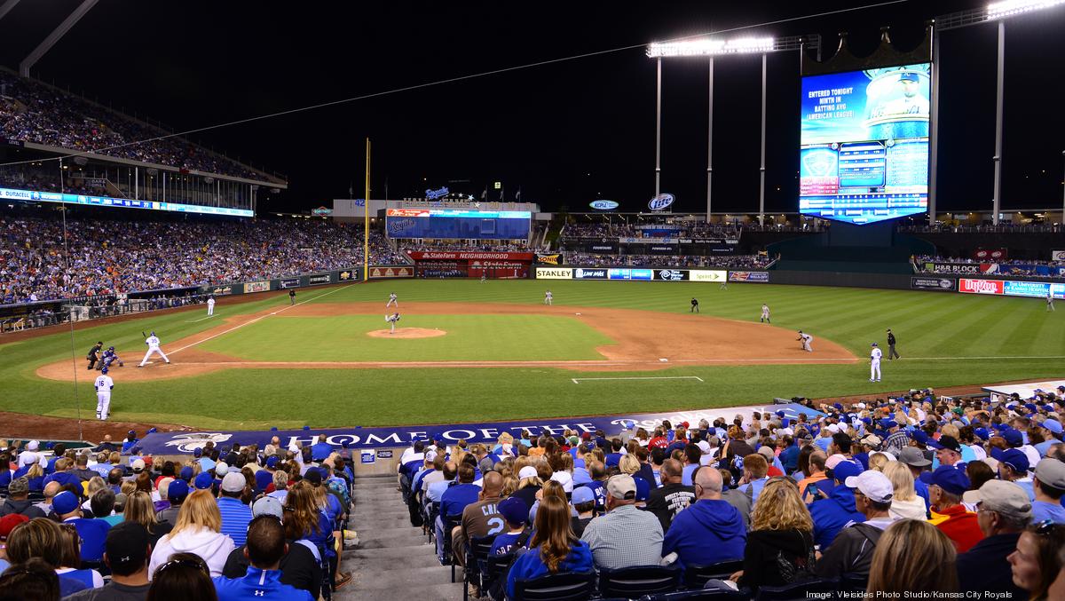 Kansas City Royals to allow 10,000 fans in pod-style seating at
