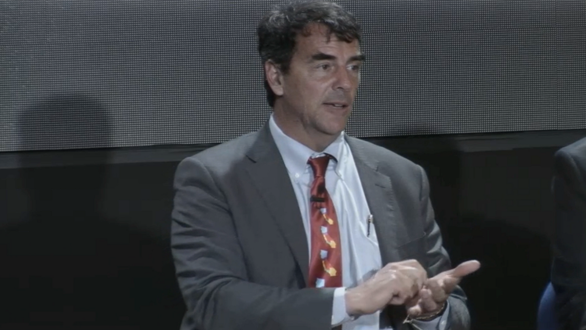 Billionaire investor who scored gains off of Tesla, Skype and Hotmail says  bitcoin will beat them all