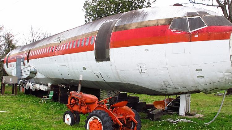 Maybe The Derailed Boeing 737 Fuselages Could Be Turned Into Homes 