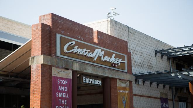 central-market-shrinks-hopes-for-a-north-texas-h-e-b-will-sale-of-two
