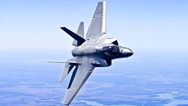 Lockheed Martin (NYSE: LMT) and Boeing (NYSE: BA) aircraft programs to ...