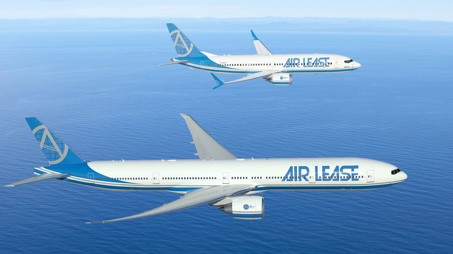 Boeing sells 787 Dreamliners to Air Lease and finalizes 737 Max deal