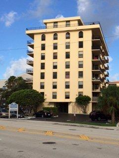 Palm Beach Atlantic University S Apartment Tower South Florida Palm Beach Atlantic University Acquired Coastal Tower