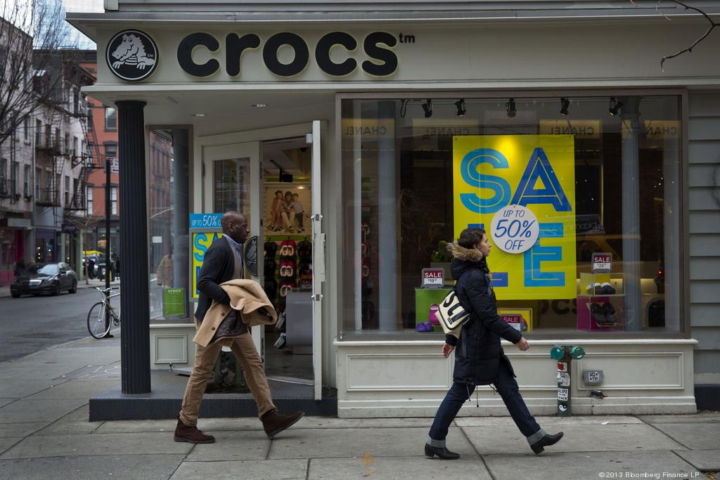 Crocs in store outlet sale