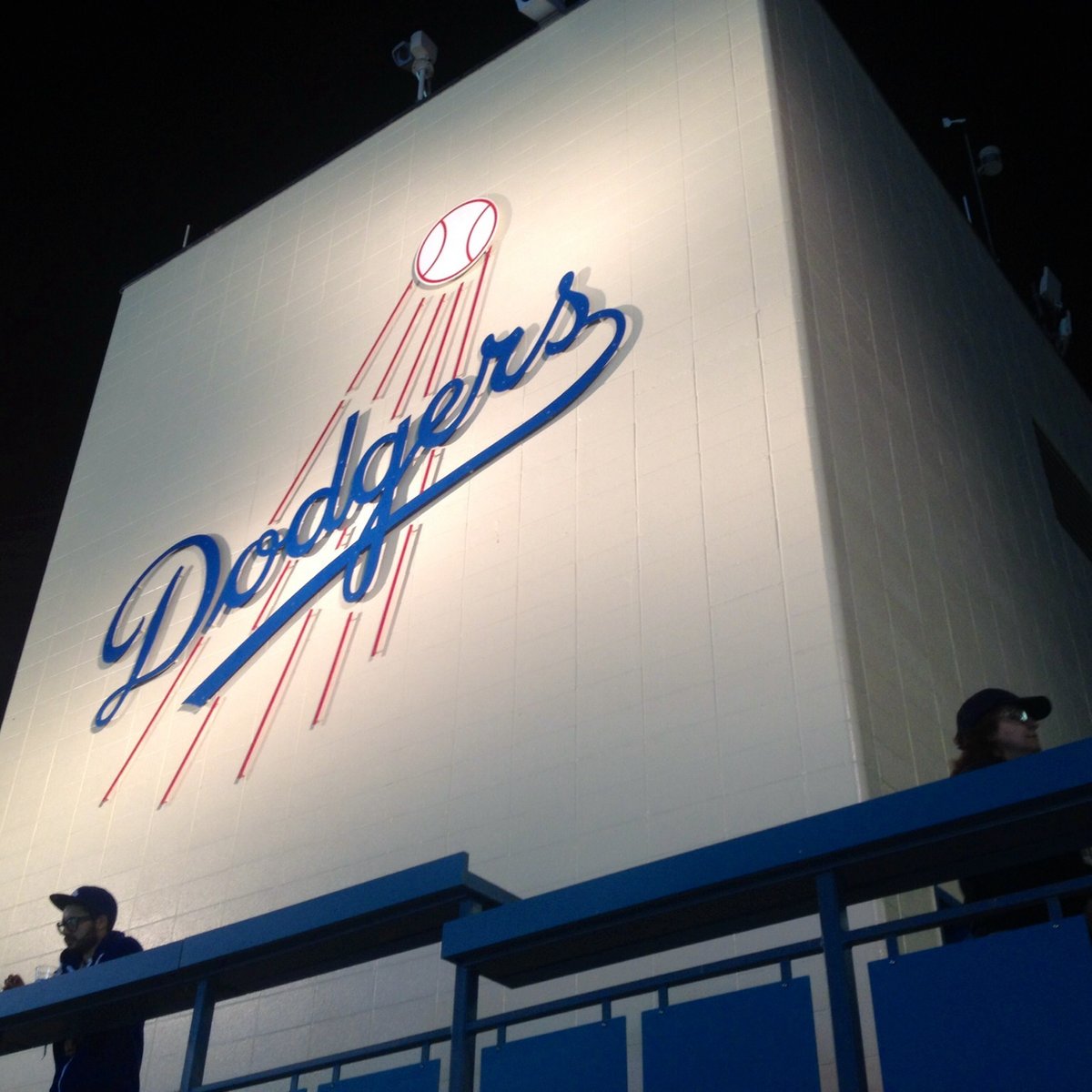 MLB, Good360 donating nullified Los Angeles Dodgers championship