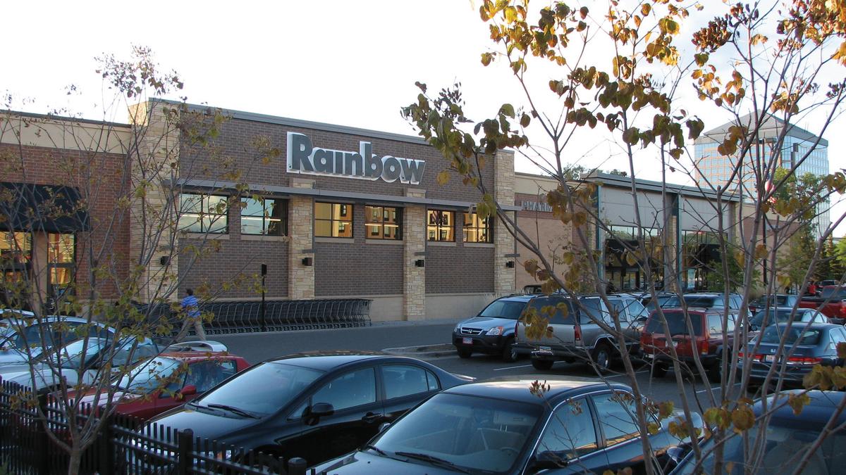 Maplewood shopping center sells for 13.4 million Minneapolis / St