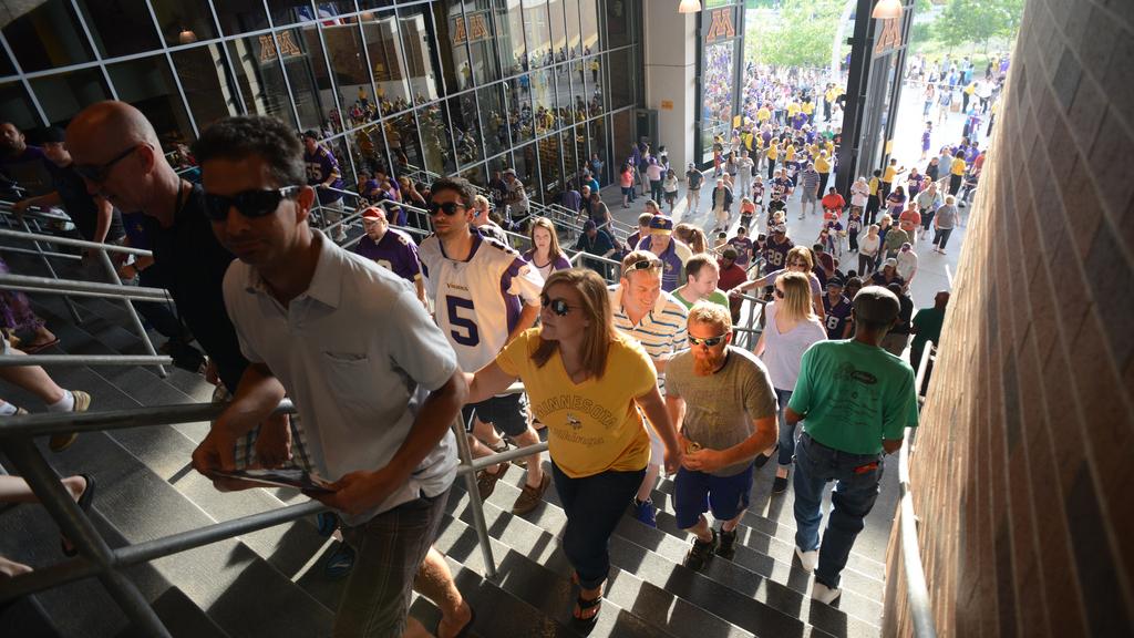 Scenes from the first Minnesota Vikings game of 2014 at TCF Bank Stadium  (Photos) - Minneapolis / St. Paul Business Journal