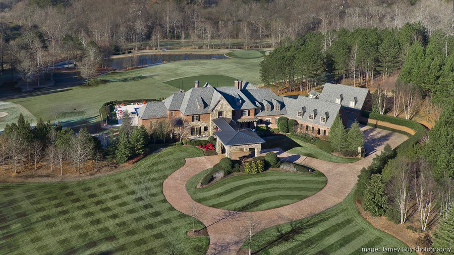 Former Atlanta Braves pitcher Tom Glavine lists 3-acre home for $6.75M  (Photos) - Atlanta Business Chronicle