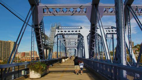 purplepeoplebridge501*480xx900-506-0-95.jpg