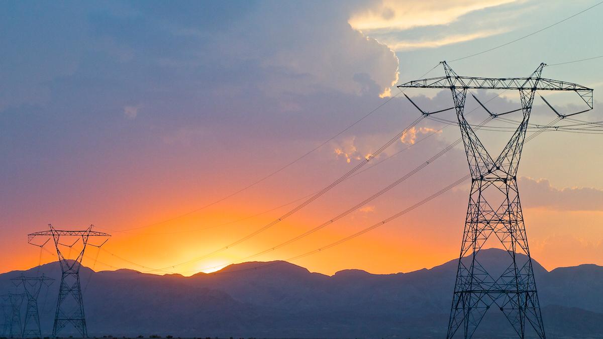 Power lines for Philip Anschutz's massive Wyoming wind farm get federal ...