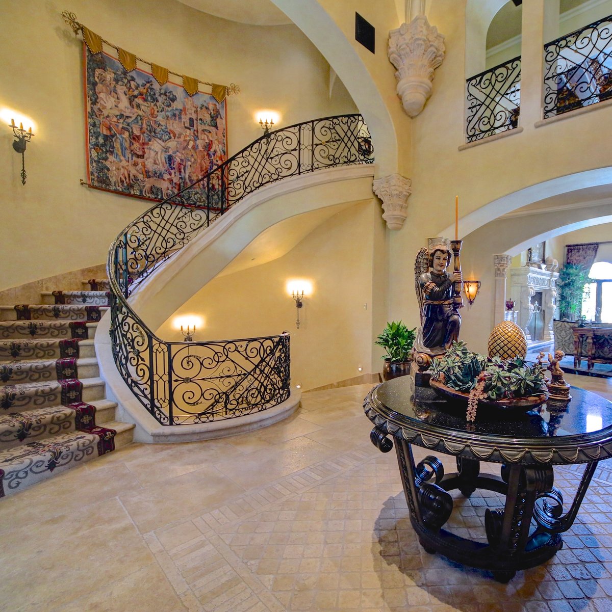 Baseball stars selling pricey and posh Arizona mansions