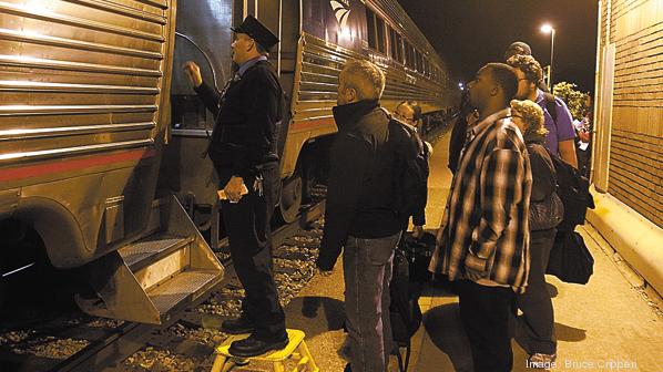 amtrakboarding*750xx598-336-0-32.jpg