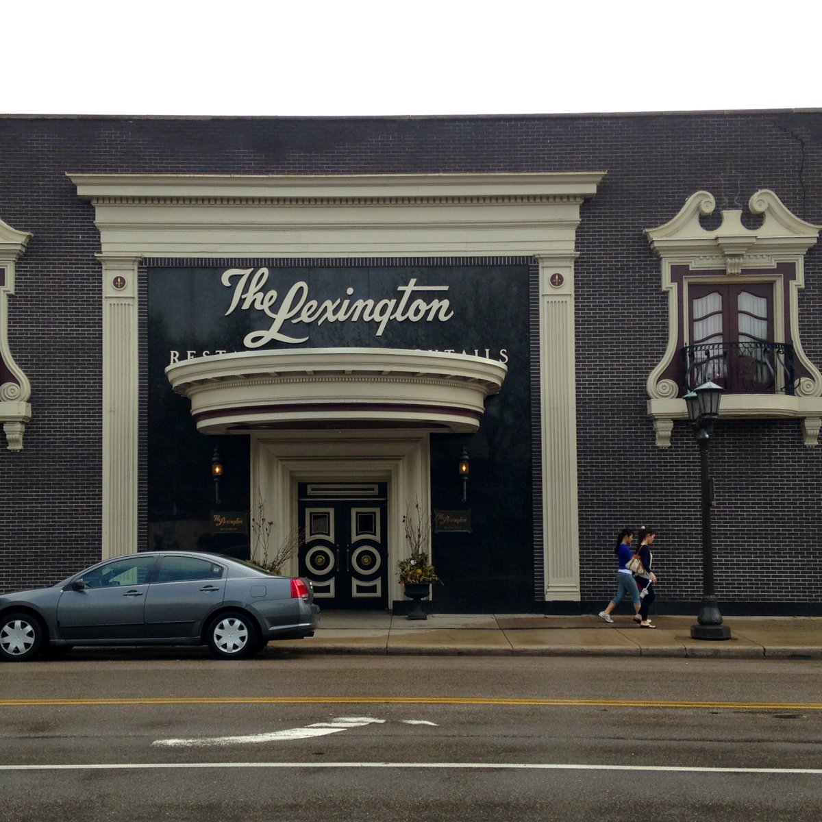 Signs of life at The Lexington: Restaurant is hiring - Minneapolis / St.  Paul Business Journal