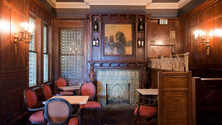 Mount Vernon Business Owners Former Br Elephant Plan To Open The Former Br Elephant At 924 N Charles St Has Been Sold To Very