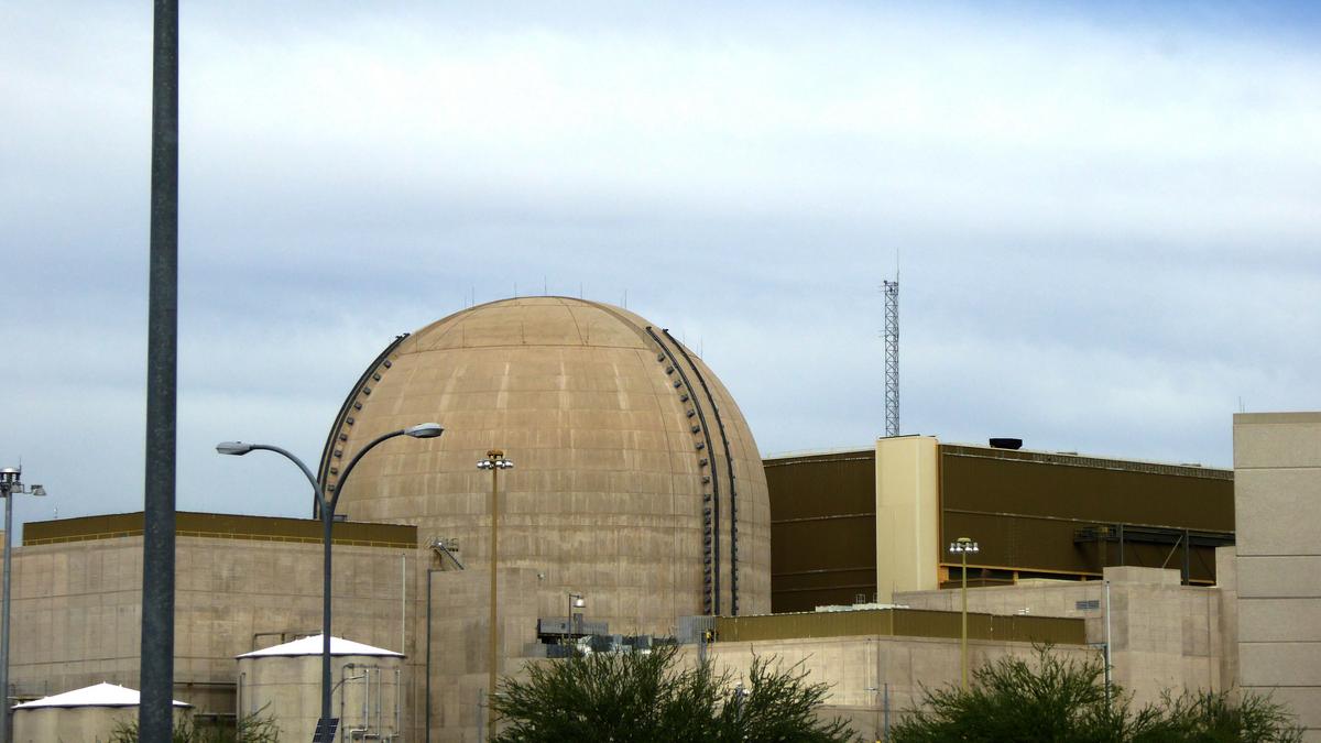 APS claims renewable energy measure would force Palo Verde