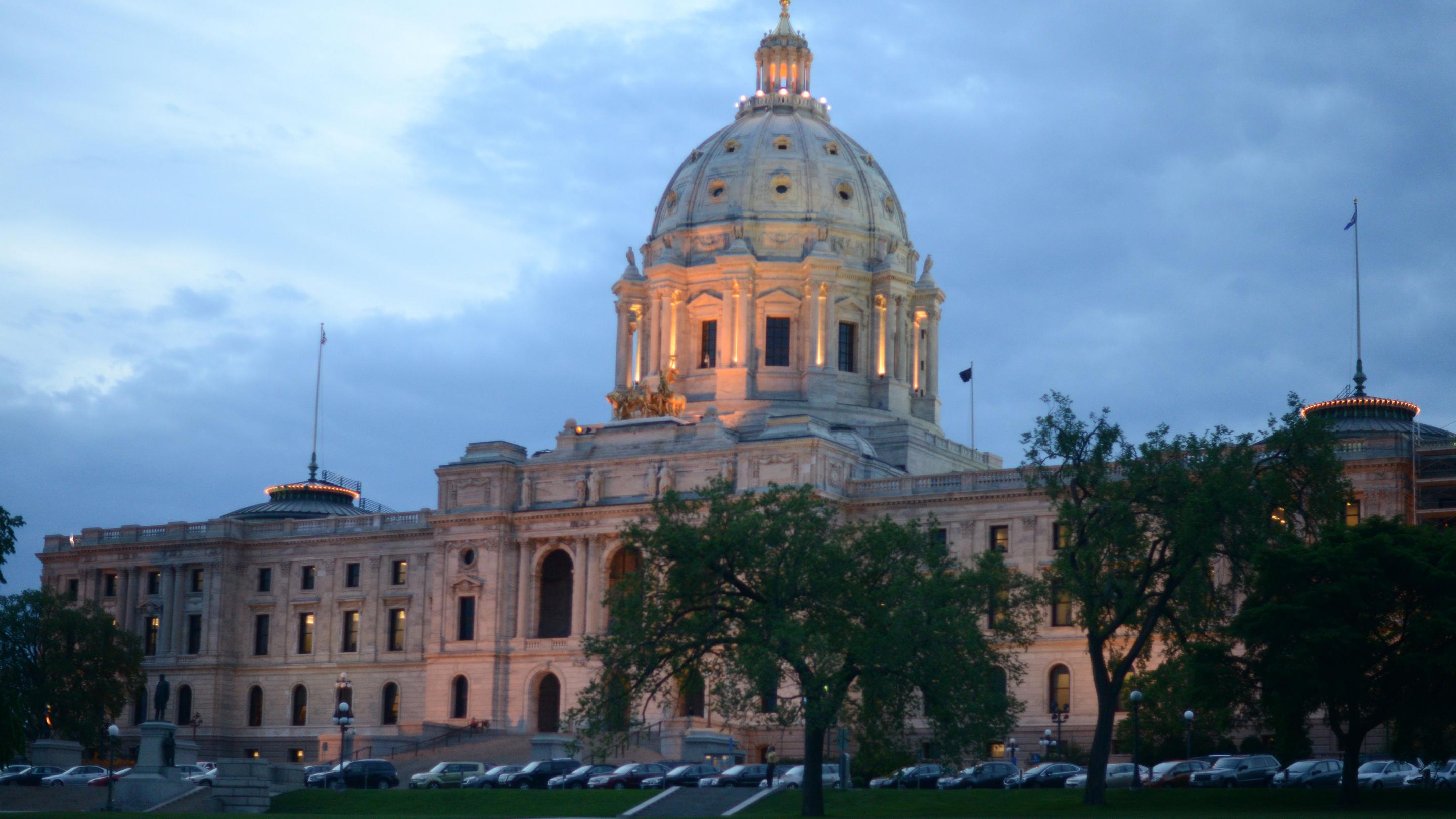 St. Paul minimum wage ordinance going into effect July 1 - Minneapolis / St.  Paul Business Journal