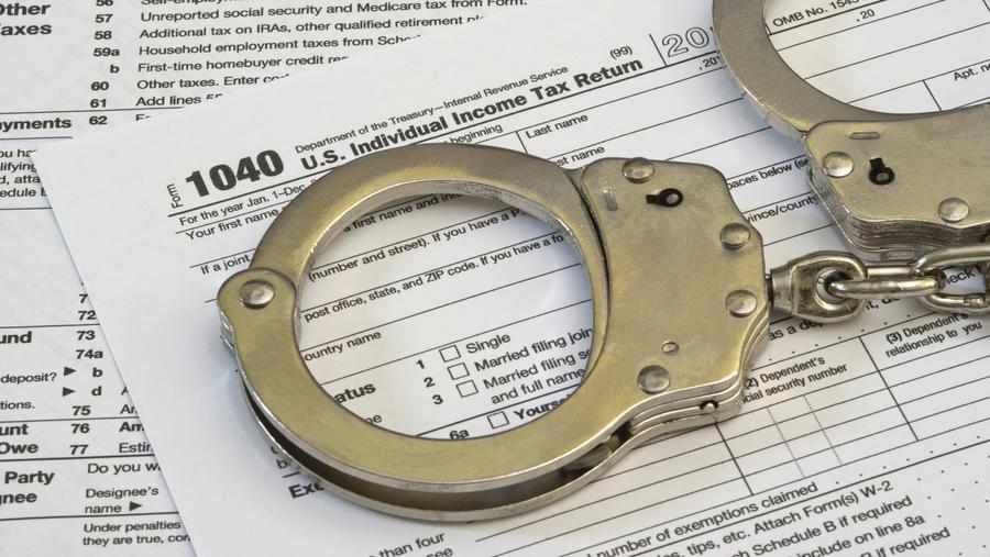 Owners of East Valley restaurants sentenced to prison for tax evasion