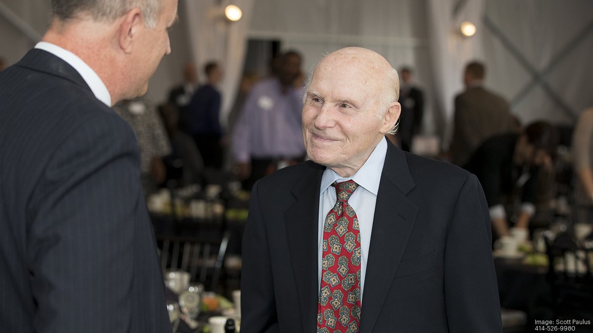 Nearly everyone in Milwaukee has a Herb Kohl story Milwaukee Business