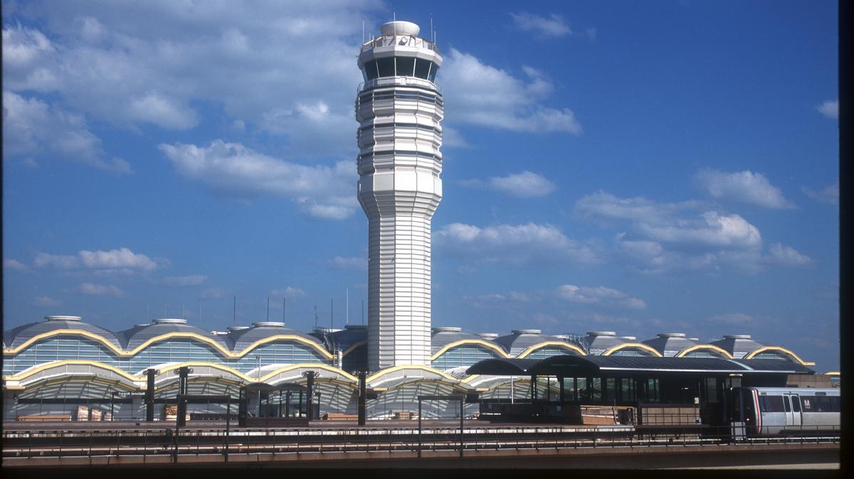 American Airlines increases passengers at DCA hub Washington Business