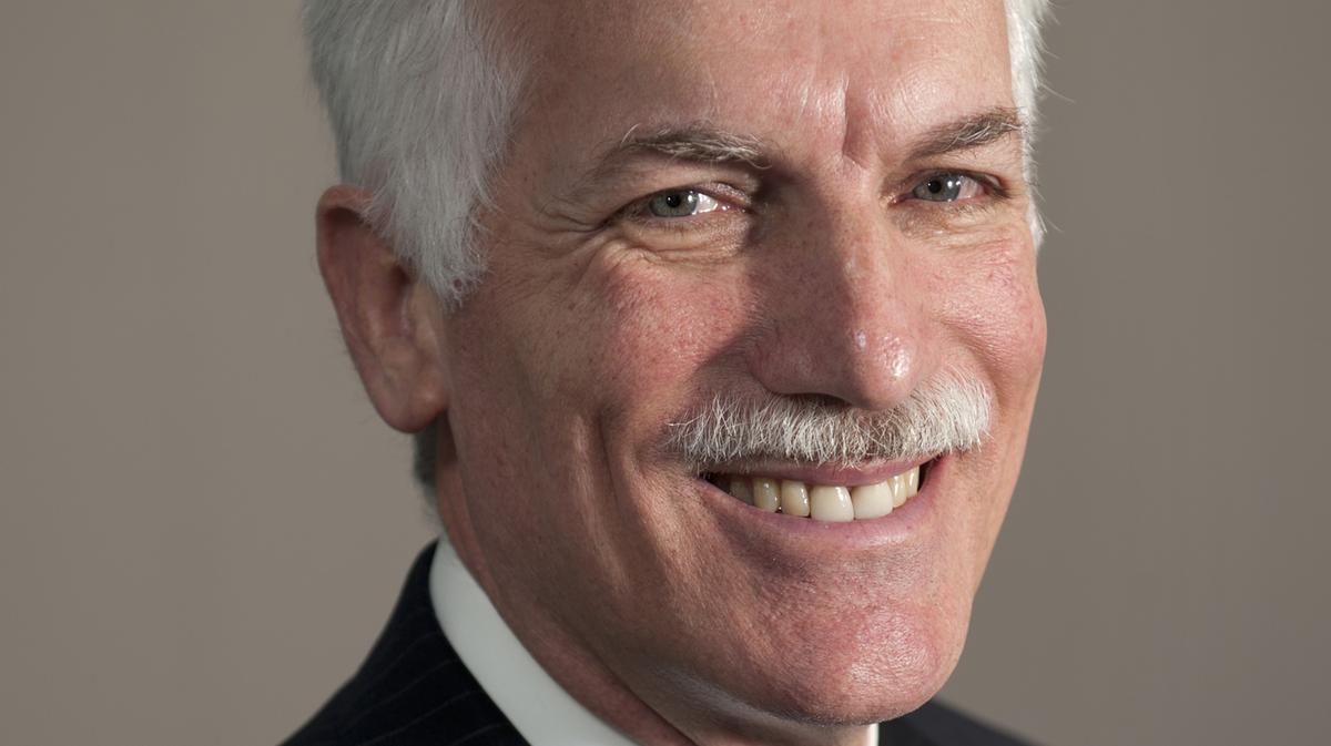 SEC charges former regent Dean Alford with defrauding investors