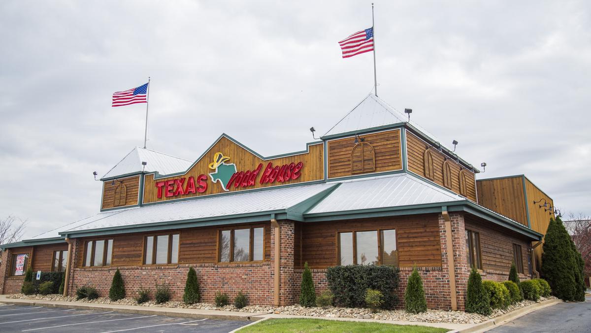 Texas Roadhouse CEO says company won't offer delivery - Louisville
