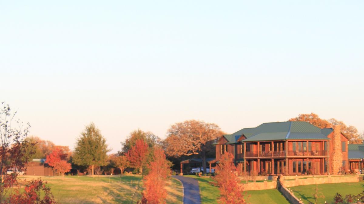 NFL Hall of Famer Terry Bradshaw’s ranch on Red River goes on market