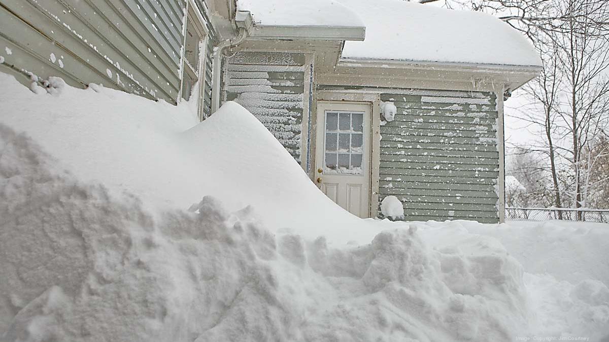 National Guard is deployed to help as the snow keeps coming - Buffalo ...