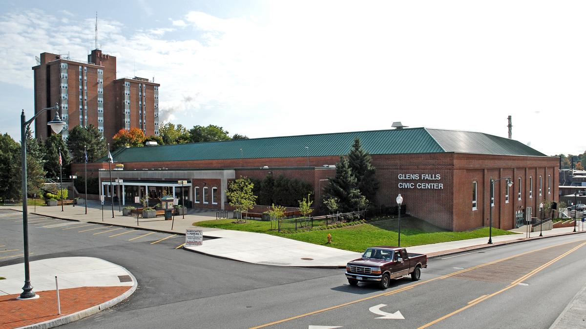 glens-falls-civic-center-managers-will-buy-adirondack-thunder-hockey