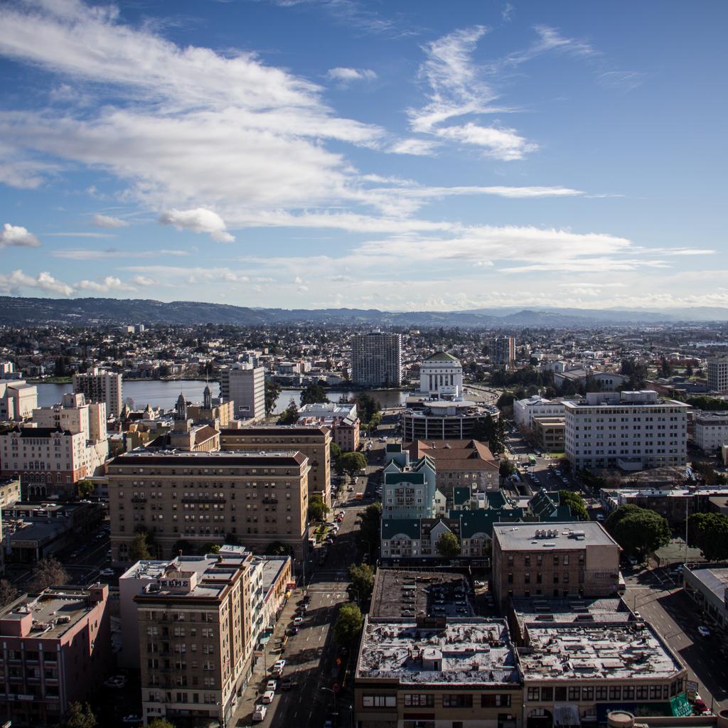 A's offer to purchase Coliseum site wins East Bay officials' hearts