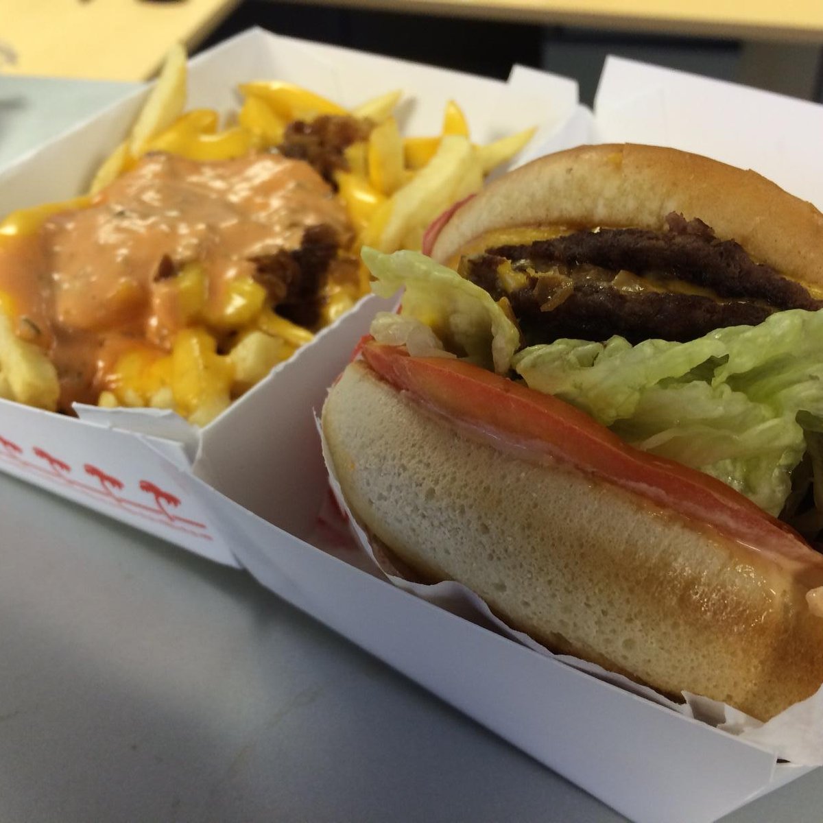 Directional Arrow or Trademark Infringment? In-N-Out Burgers v. Pappas  Burger