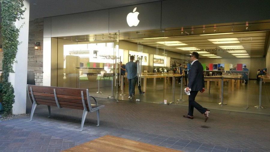 Fashion Valley - Apple Store - Apple