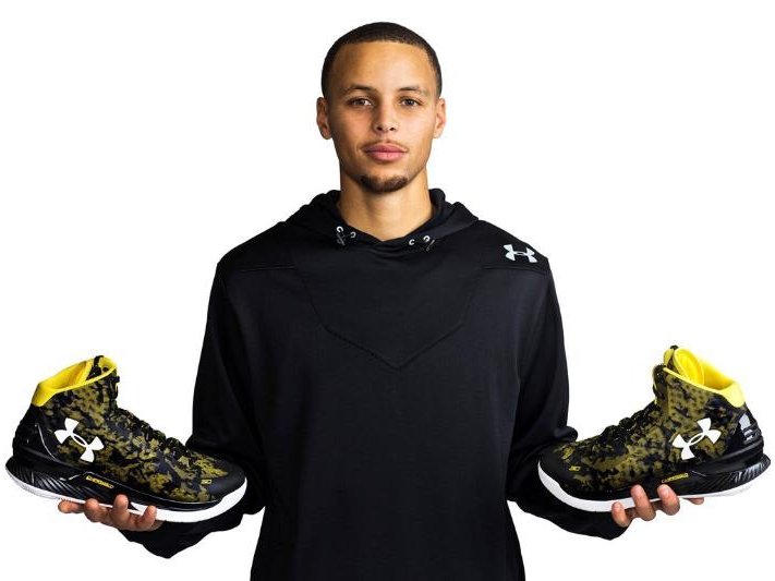 This is like Michael signing with Nike in '84 - Ex-Nike executive once  compared Steph Curry's $4,000,000 Under Armour deal to MJ-Nike partnership