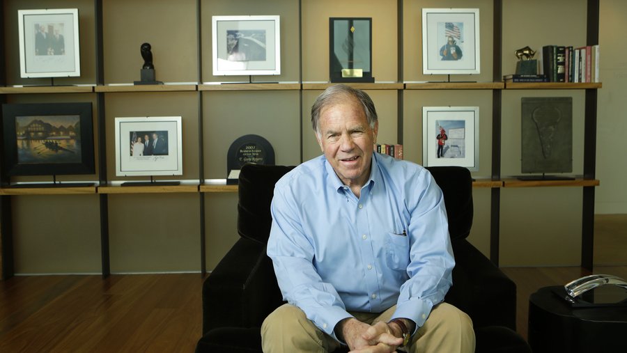 Outstanding Director Award recipient Gary Rogers