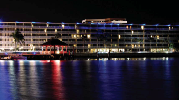 Hogan S Beach Gives Way To New Waterfront Dining Concept On Rocky Oxford Capital Has Completed Its Overhaul Of Beach Bar Restaurant On Rocky Point