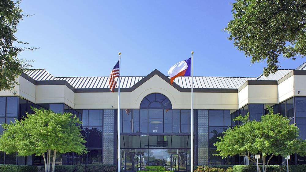 Gladstone Commercial buys Telecom Corridor office building - Dallas ...