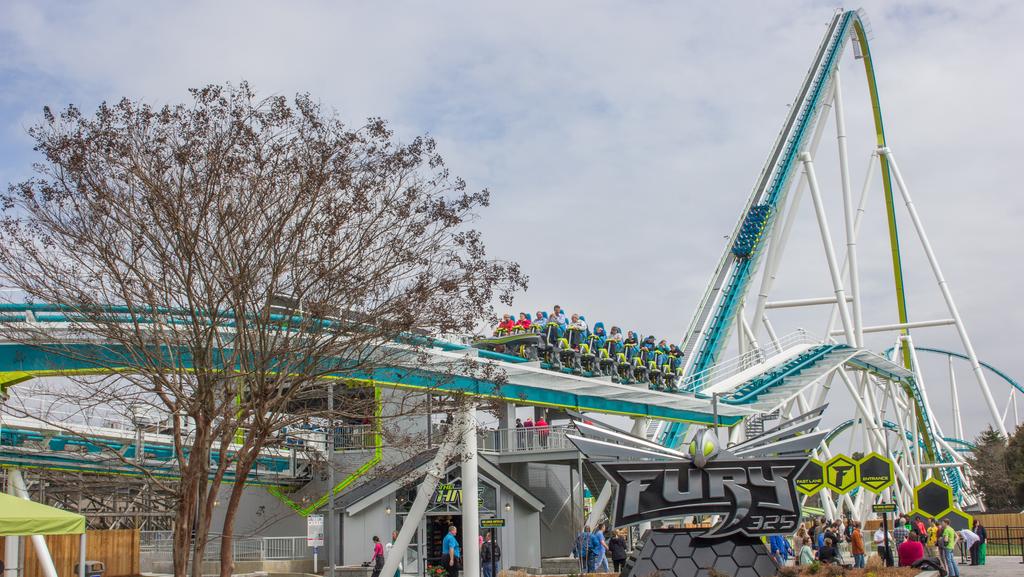 Fury 325 Roller Coaster Brings Another Accolade For Carowinds Revenue Boost For Cedar Fair Entertainment Charlotte Business Journal - fair new rides roblox