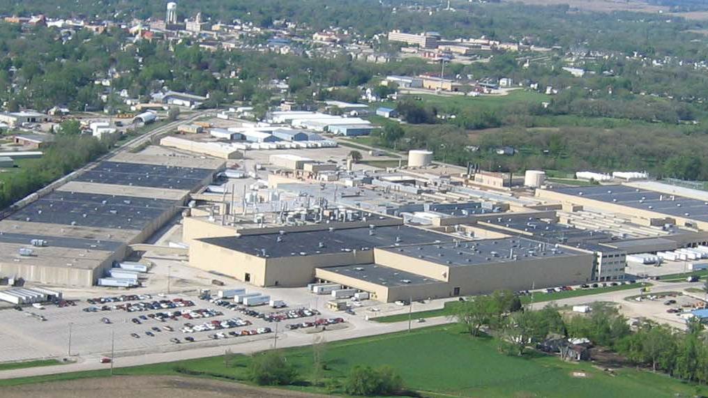 Phoenix buys former Maytag plant in Illinois, plans Milwaukee expansion ...