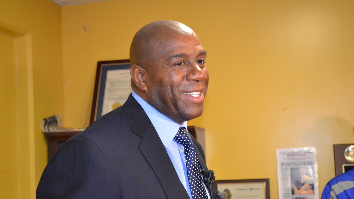 Magic Johnson Joins Bid to Purchase Washington Commanders: Report