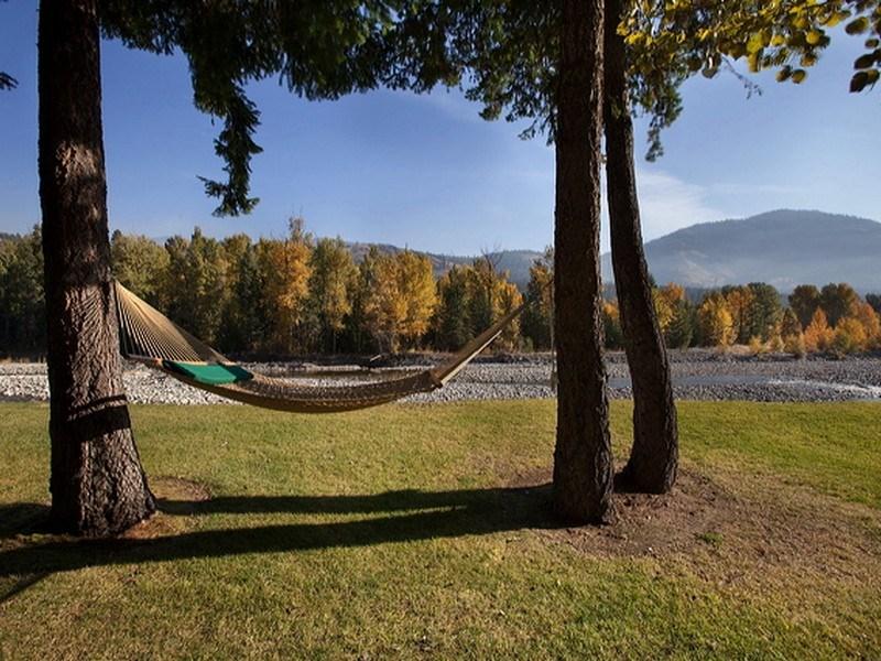 Live the Pacific Northwest Lifestyle on the Banks of the Methow River on over 12 Acres of Land